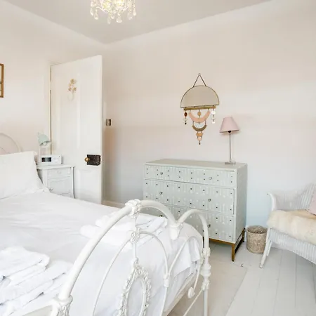 Villa Designer'S Town House Winchester Esterno foto